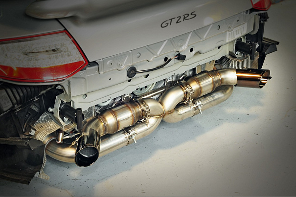 AWE Tuning Porsche GT2 RS Performance Exhaust and Headers System
